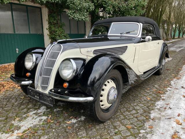 BMW 327