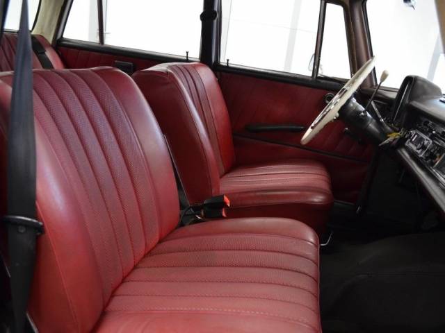 Mercedes-Benz 190 c