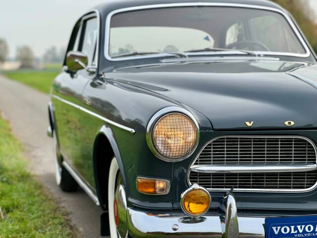 Volvo P 121