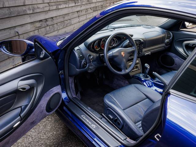 Porsche 911 Carrera 4S