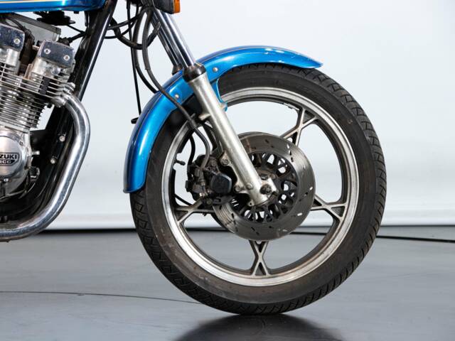 Suzuki GSX 750