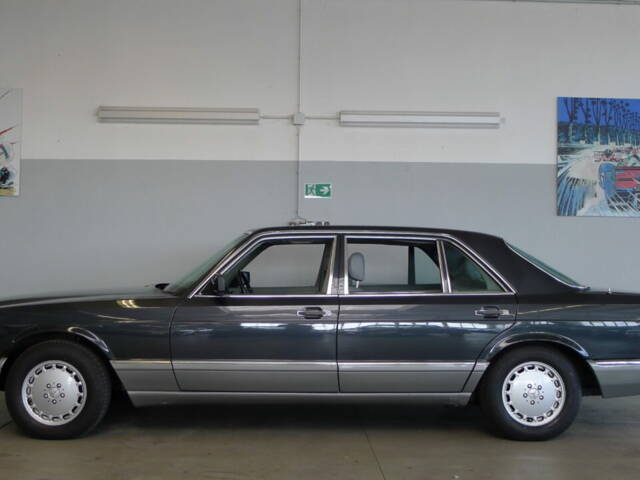 Bild 1/49 von Mercedes-Benz 560 SEL (1987)