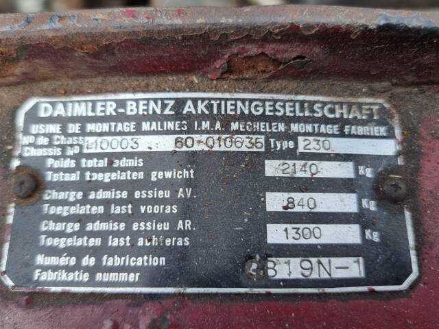 Mercedes-Benz 230 S Universal