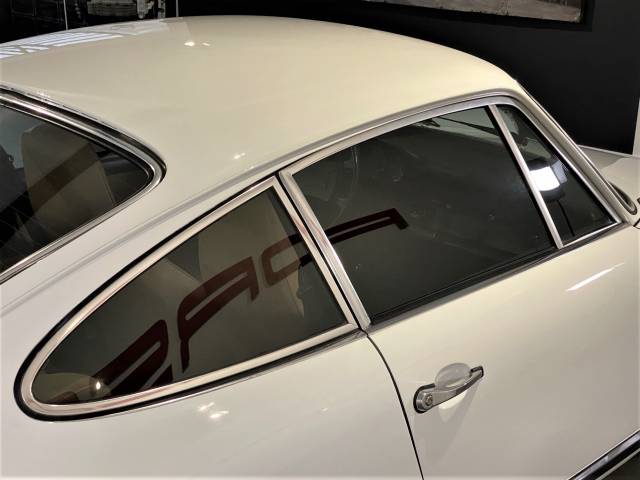 Porsche 911 2.7