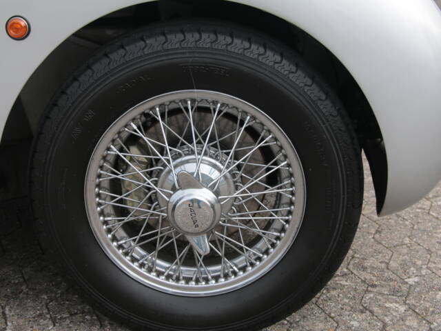 Jaguar XK 120 FHC