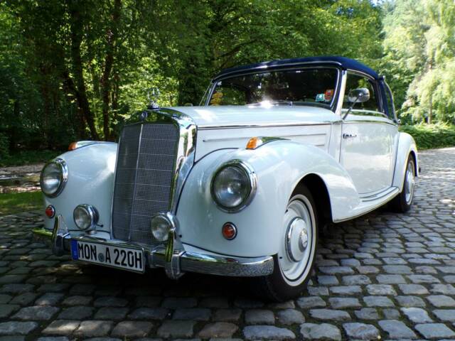 Mercedes-Benz 220 Cabriolet A