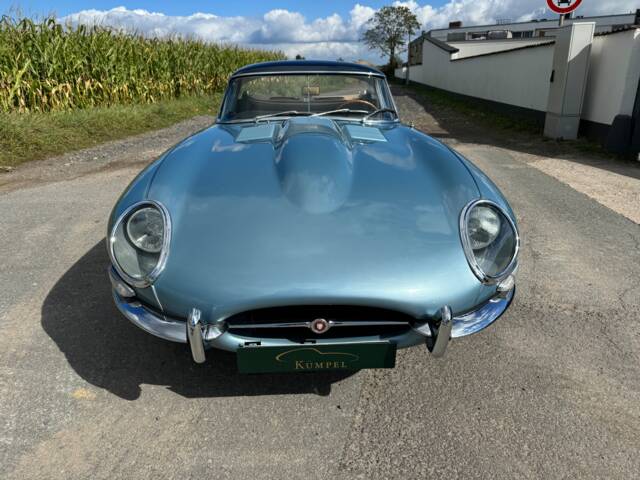 Jaguar E-Type 3.8 Flat Floor