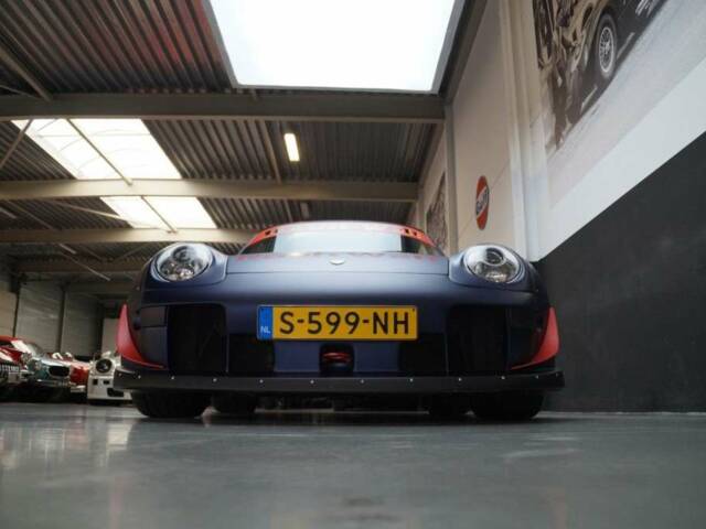 Porsche 911 Carrera