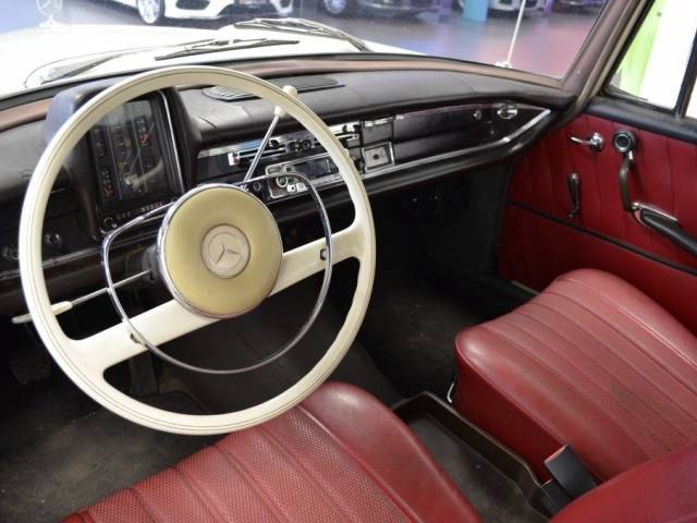 Mercedes-Benz 190 c