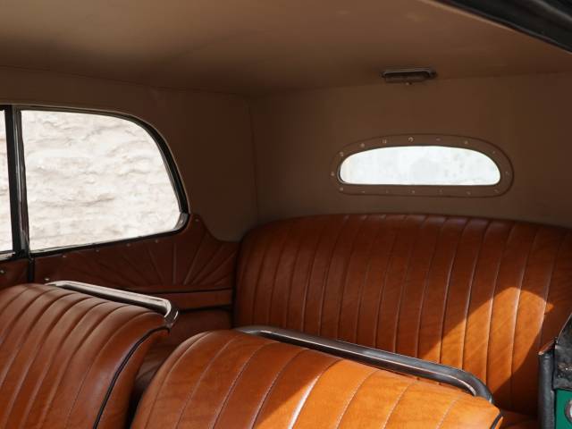 BMW 329