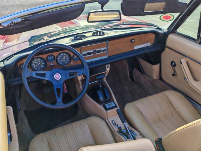 FIAT 124 Spider CS2