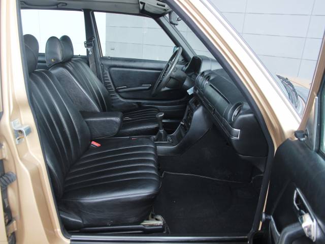 Mercedes-Benz 250