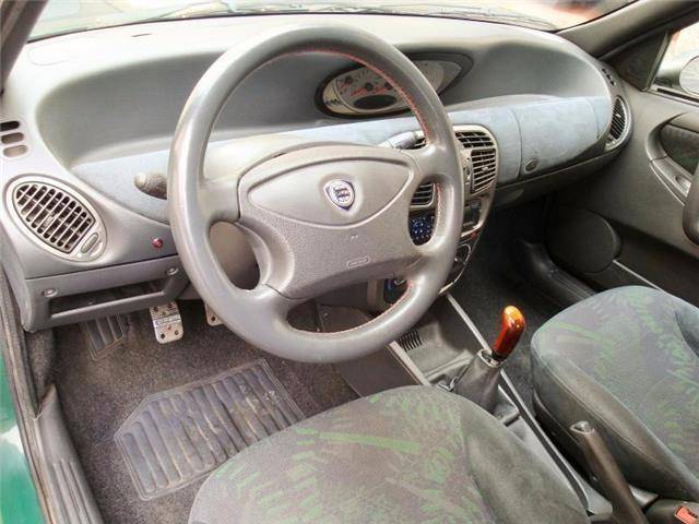 Lancia Y 1.2 16V