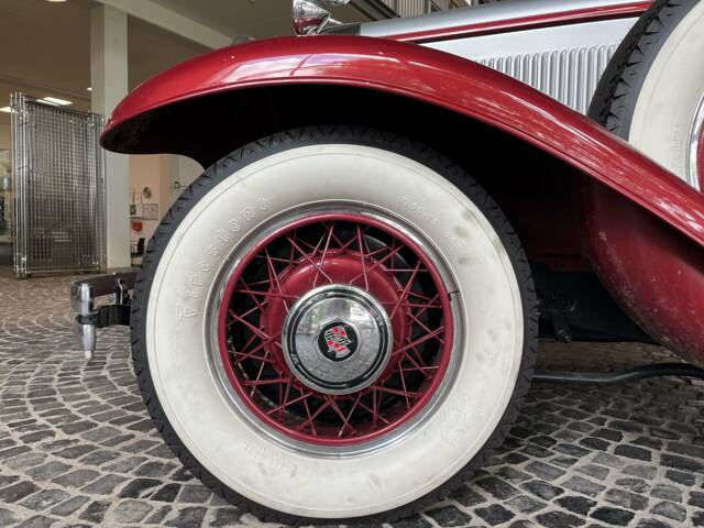 Cadillac Series 353