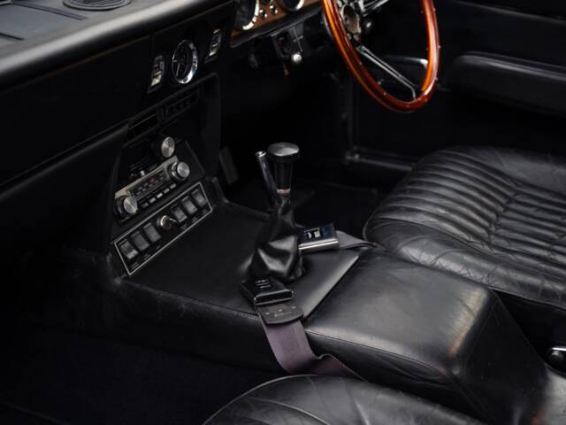 Aston Martin DBS