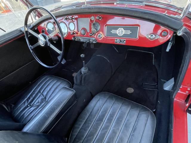MG MGA 1600