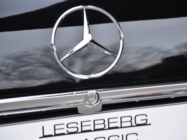 Mercedes-Benz 600