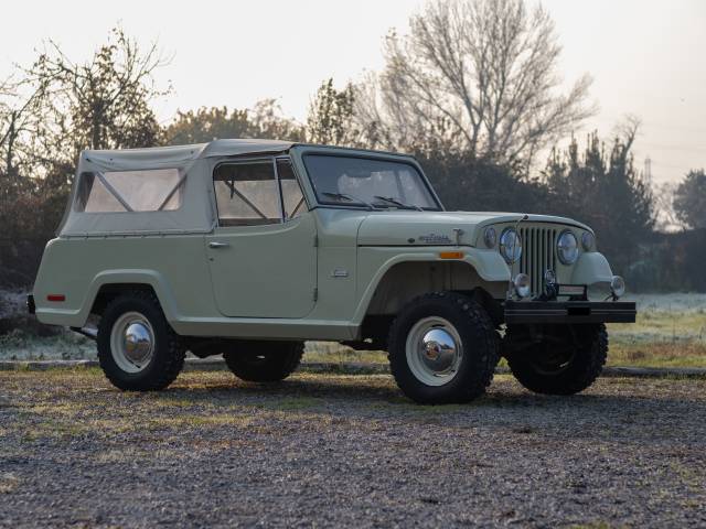 Kaiser Jeep Jeepster Commando C-101