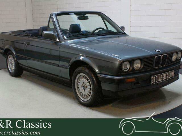 Image 1/19 de BMW 320i (1989)