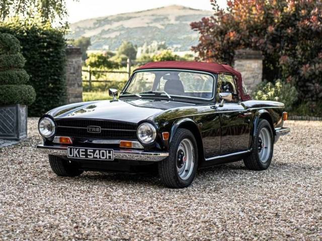 Image 1/8 of Triumph TR 6 (1970)