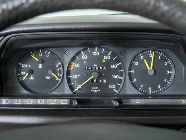 Mercedes-Benz 190 D
