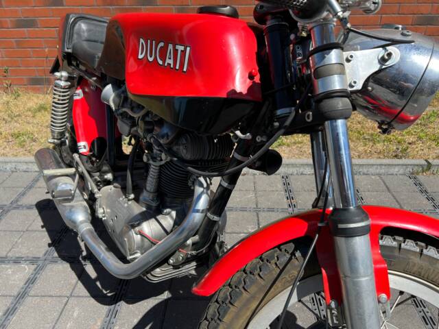 Ducati 350 Sport Desmo