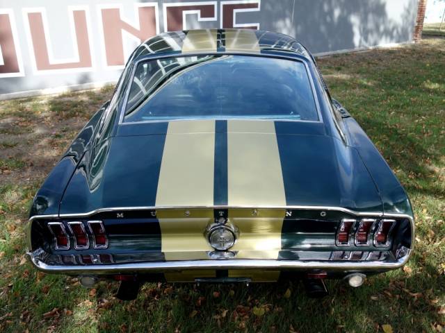 Ford Mustang GT 428 Cobra Jet