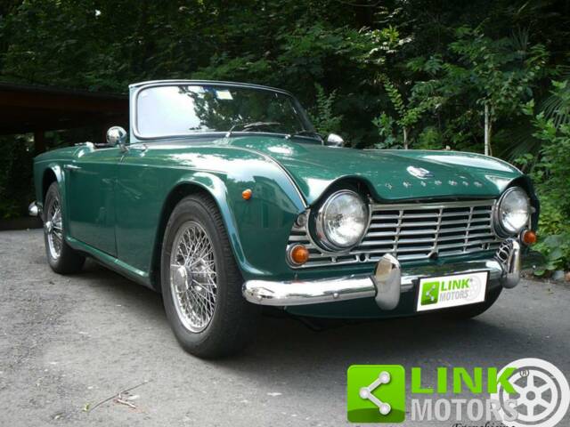 Image 1/10 of Triumph TR 4 (1962)