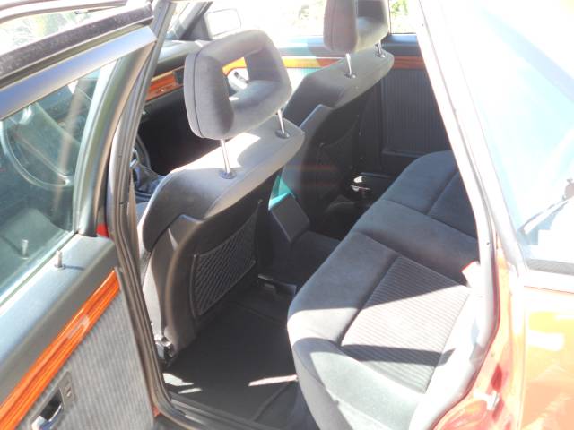 Audi 100 - 2.3E