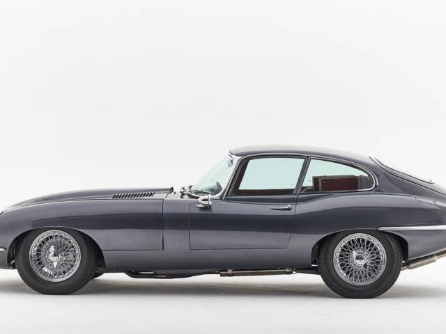 Jaguar E-Type 4.2