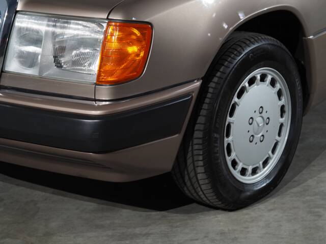 Mercedes-Benz 300 E 4-Matic