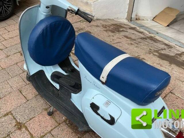 Piaggio Vespa 125 Primavera