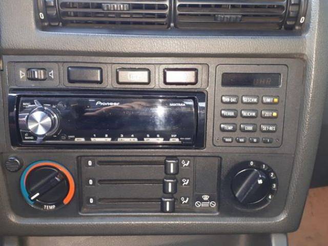 BMW 325i
