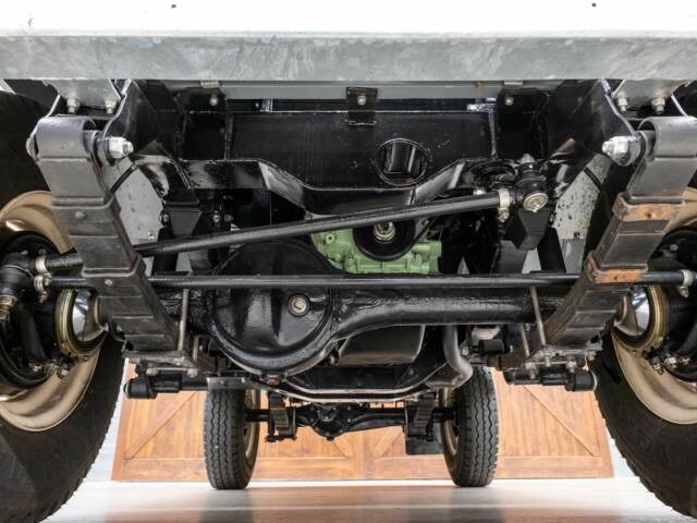 Land Rover 88