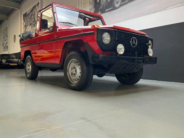 Mercedes-Benz 230 GE (SWB)
