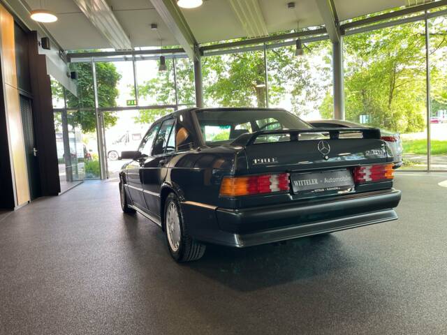 Mercedes-Benz 190 E 2.3-16