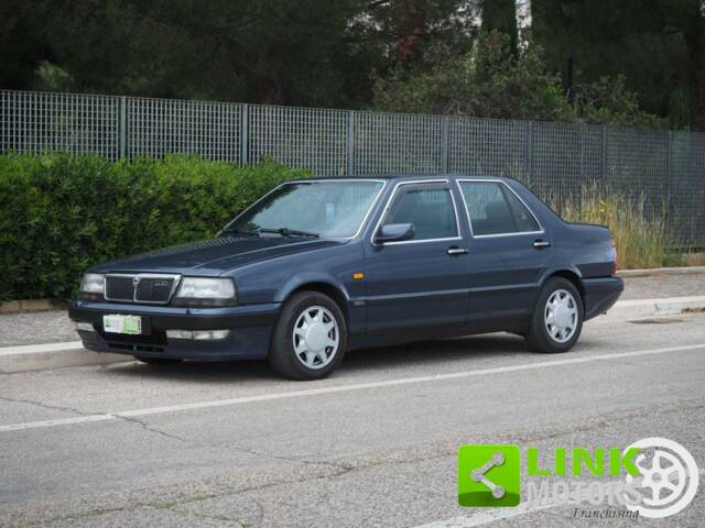 Bild 1/10 von Lancia Thema I.E. Turbo 16V (1990)