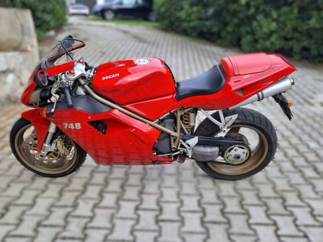 Ducati 748 S
