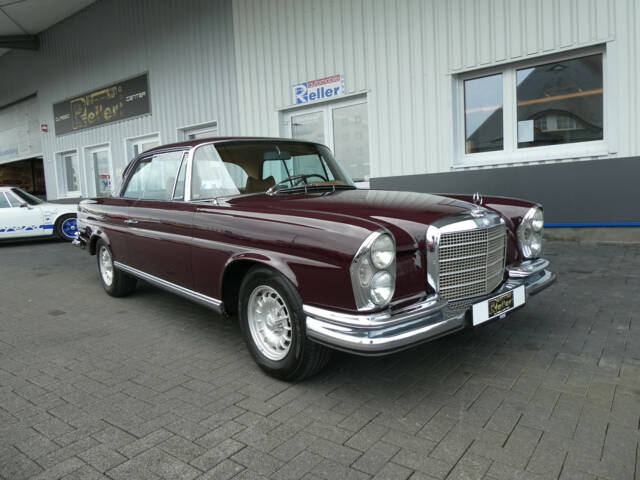 Afbeelding 1/25 van Mercedes-Benz 280 SE 3,5 (1971)