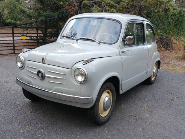 FIAT 600