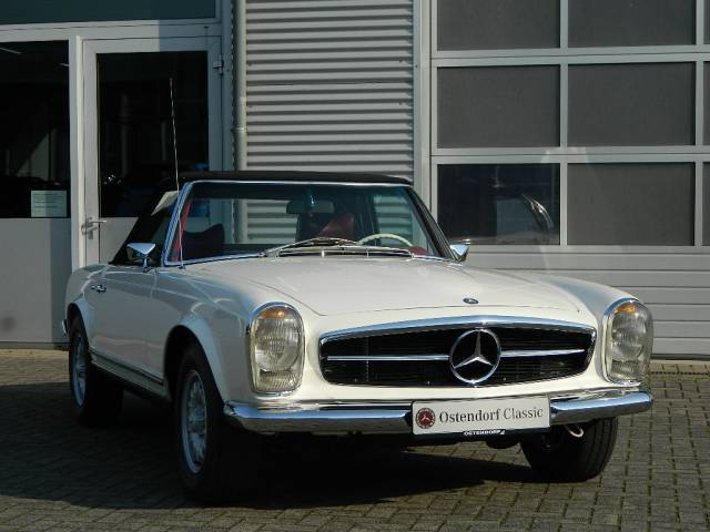 Mercedes-Benz 280 SL