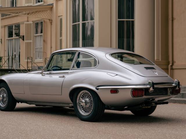 Jaguar E-Type V12 (2+2)