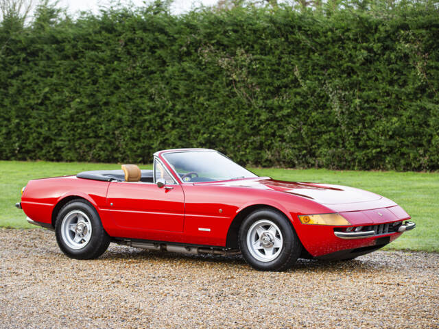 Immagine 1/40 di Ferrari 365 GTB&#x2F;4 Spyder (1973)