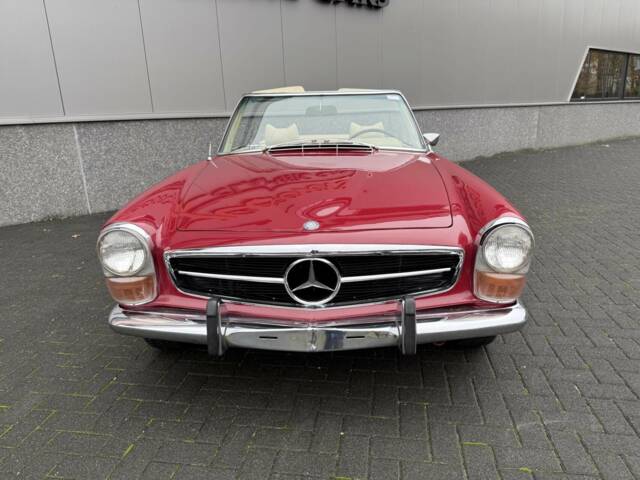 Mercedes-Benz 280 SL