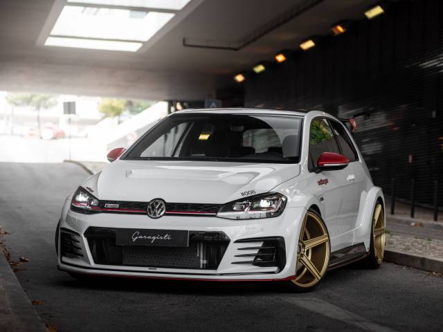 Image 1/27 de Volkswagen Golf VII GTI TCR Oettinger (2019)