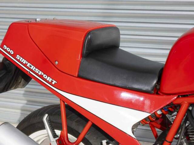 Ducati 900 Supersport