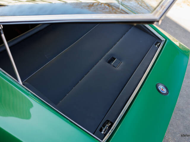 Alfa Romeo Montreal