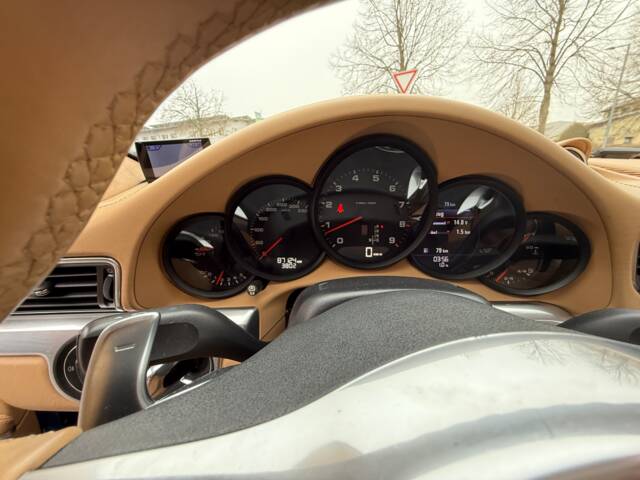 Porsche 911 Carrera