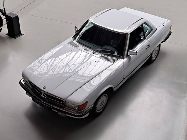 Bild 1/24 von Mercedes-Benz 420 SL (1986)
