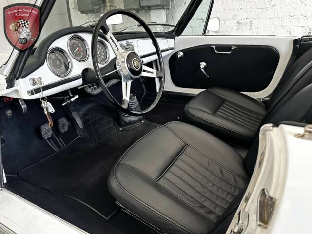 Alfa Romeo Giulia 1600 Spider Veloce